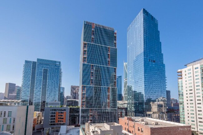 Building Photo - 17 Guy Pl