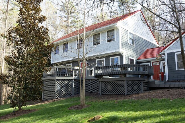 Building Photo - Improved price! Beautifully renovated large home in CHCCS school district! Available immediately!