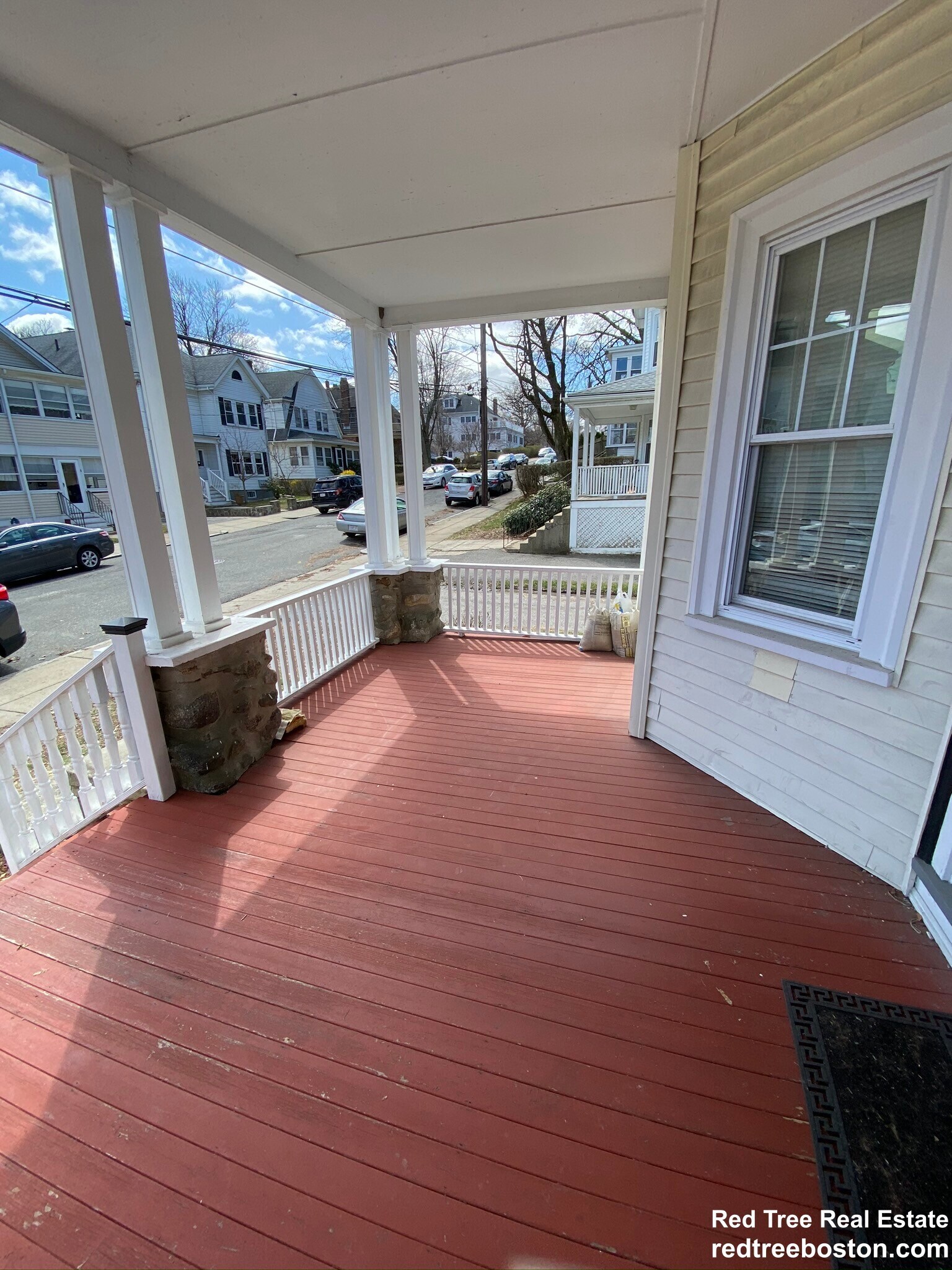 Building Photo - 22 Burton St