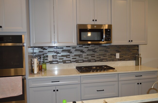 Building Photo - 10603 New Morning Dr