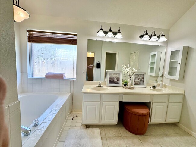 Building Photo - 5822 Carta Valley Ln
