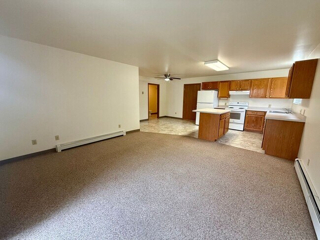 Building Photo - 3126 Wilson Ave