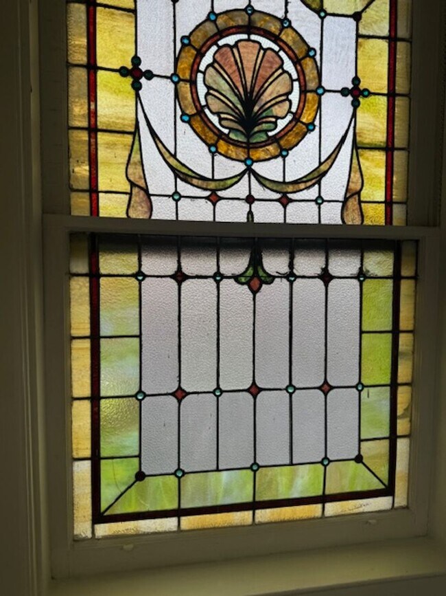 Building Photo - 4821 Centre Ave