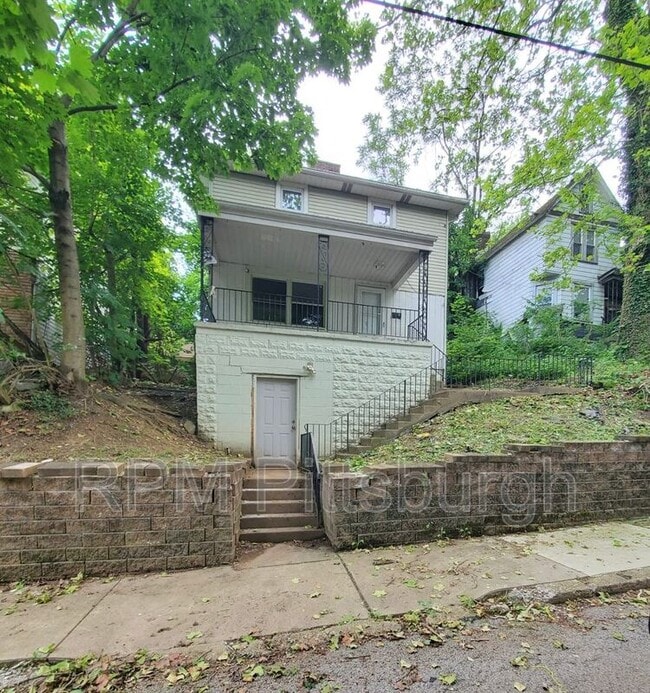 Primary Photo - 1721 Scott St