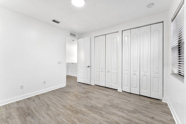 Building Photo - 3841 Aspen Leaf Dr