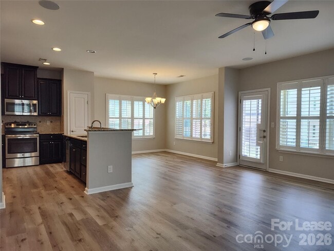Building Photo - 2520 Alyssa Ln