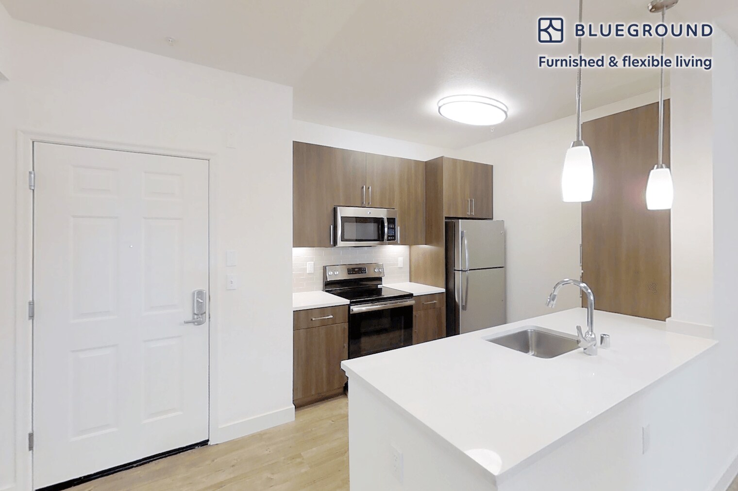 Building Photo - 1257 Lakeside Dr