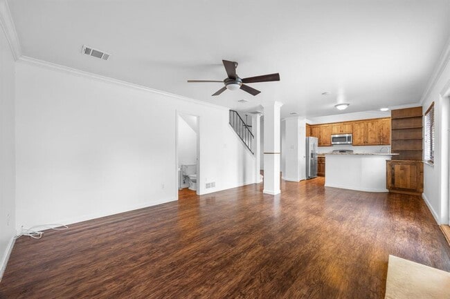 Building Photo - 12800 Meehan Dr