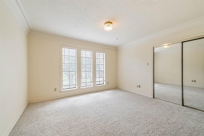 Building Photo - 1410 Osborne Dr