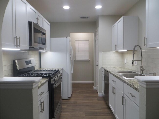 Building Photo - 11921 Tobler Trail