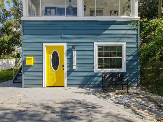 Building Photo - 173 S Orange Ave