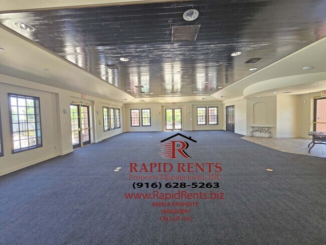 Building Photo - 4900 Trouville Ln