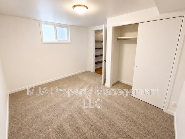 Building Photo - 144 S 500 W