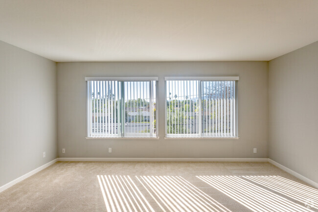 1BR, 1BA - 630SF - 645SF - Hamilton Apartments