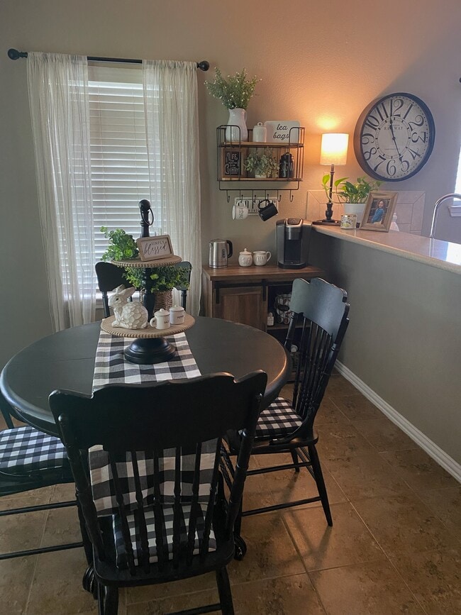 Building Photo - 15 C R 640 B C