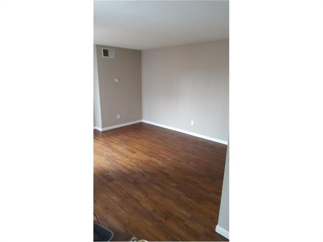 Building Photo - 2305 Basil Dr