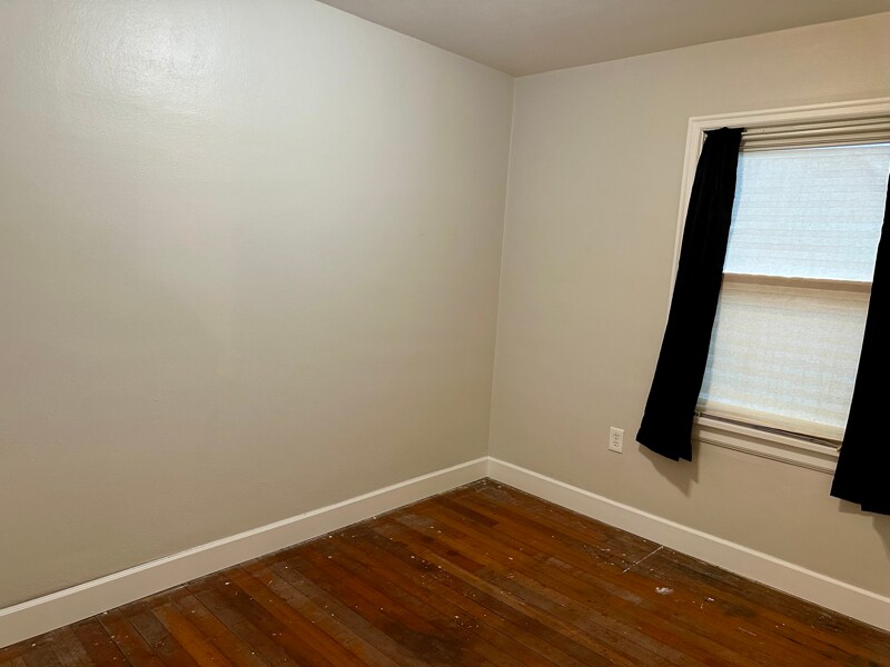 Building Photo - 114 Taulman St