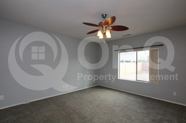 Building Photo - 359 E Brook St