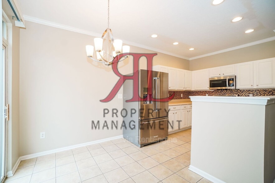 Building Photo - 106 Portrait Cir