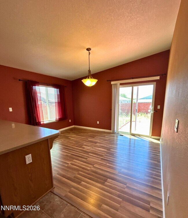Building Photo - 17630 White Tail Ct