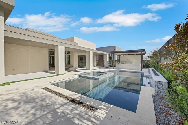 Building Photo - 4803 Verde Bloom St