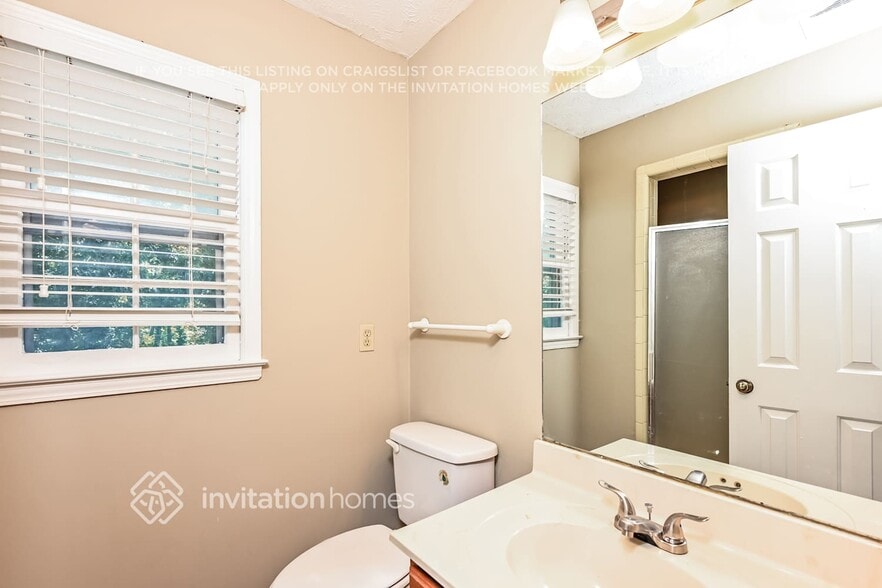 Building Photo - 3242 Skyland Glen Ct
