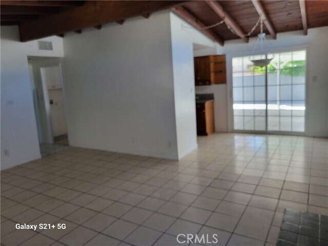 Building Photo - 937 N Iroquois Ave