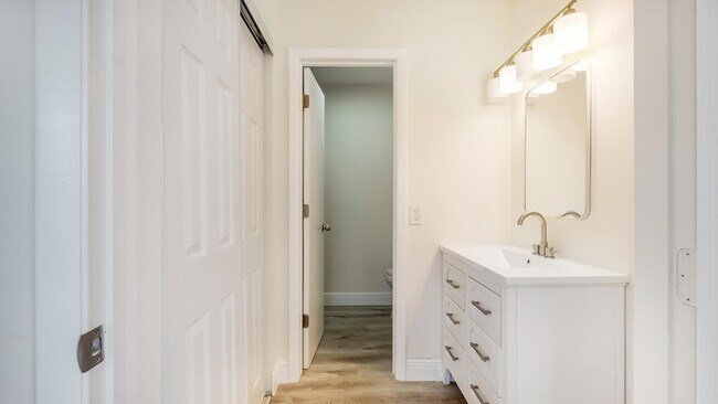 Building Photo - 11477 NW 39th Ct