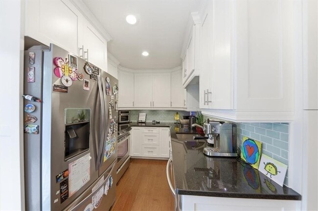 Building Photo - 15 Arpege Way NW