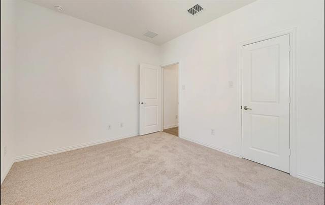 Building Photo - 1112 Water Canna Dr