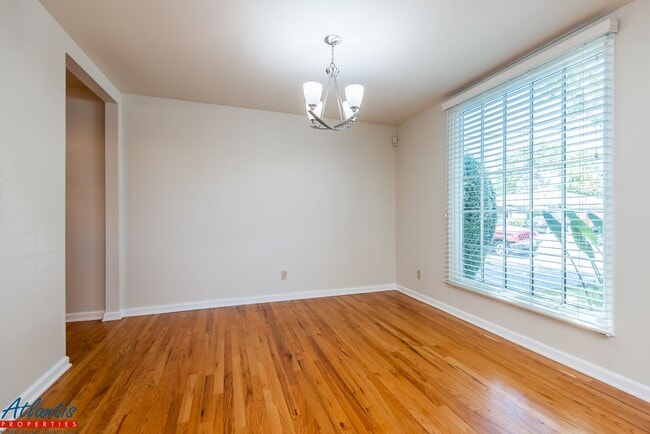 Building Photo - Lovely Home | Hardwood Flooring | Bonus Room