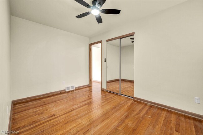 Building Photo - 1171 Jason Ave