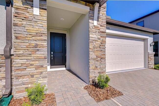 Building Photo - 9438 Gladsome Dr