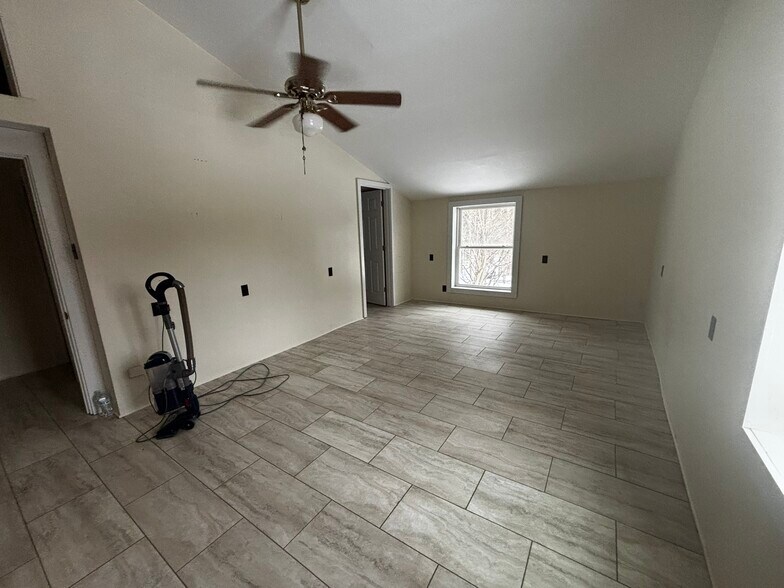 Building Photo - 349 Bone Plain Rd