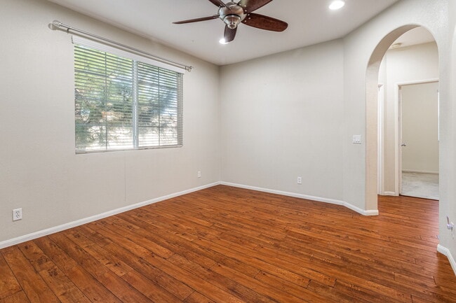 Building Photo - 1429 Caminito Sardinia