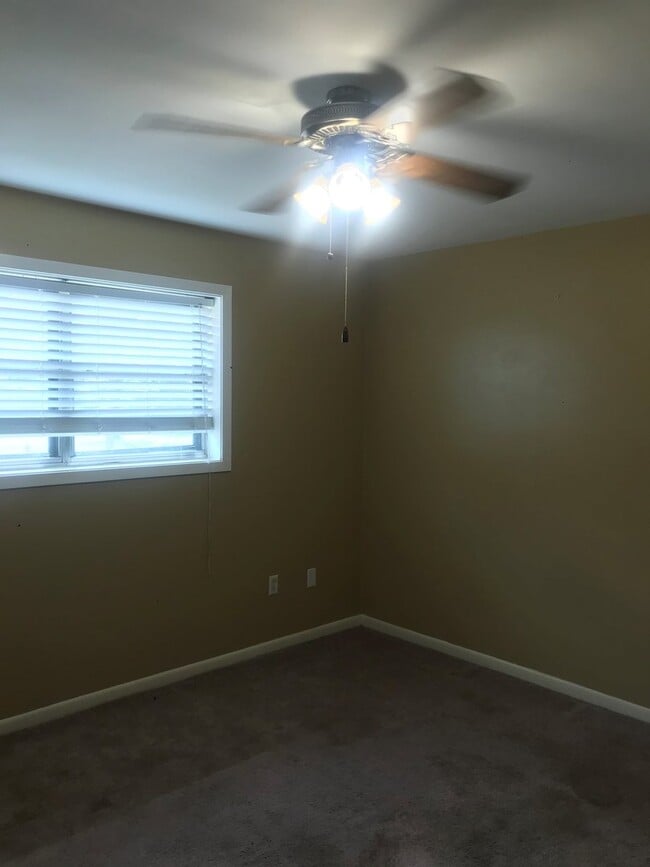 Building Photo - 3213 Hatcher Rd