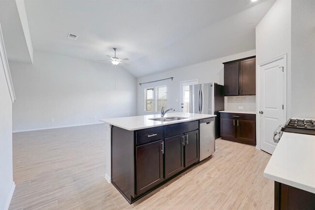 Building Photo - 301 Bright Star Ln