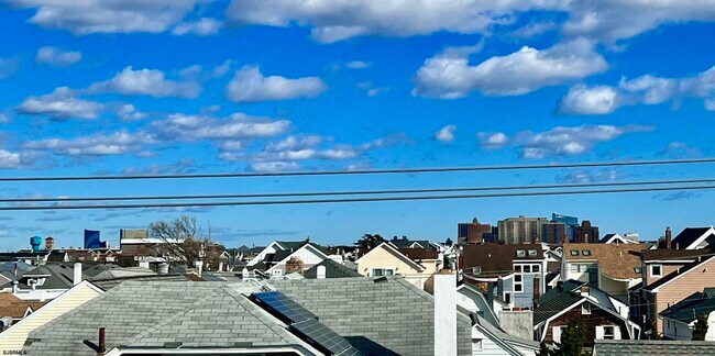 Building Photo - 16 A S Fredericksburg Ave