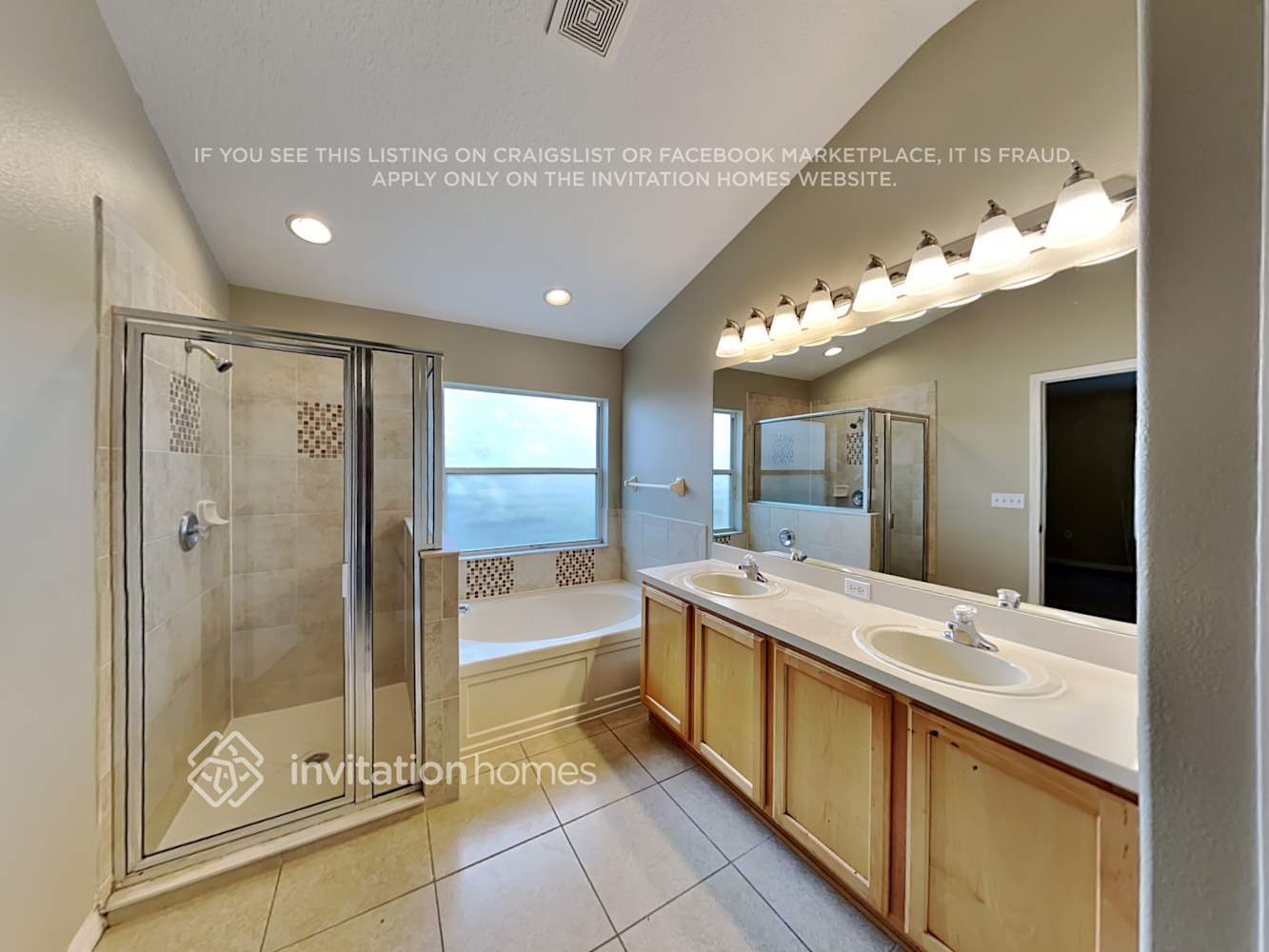 Building Photo - 3925 Rollingsford Cir