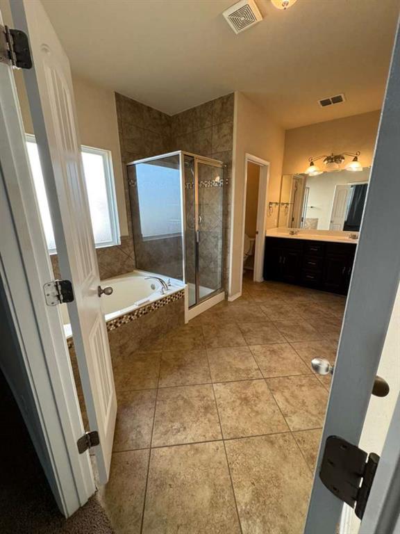 Building Photo - 9626 Common Law