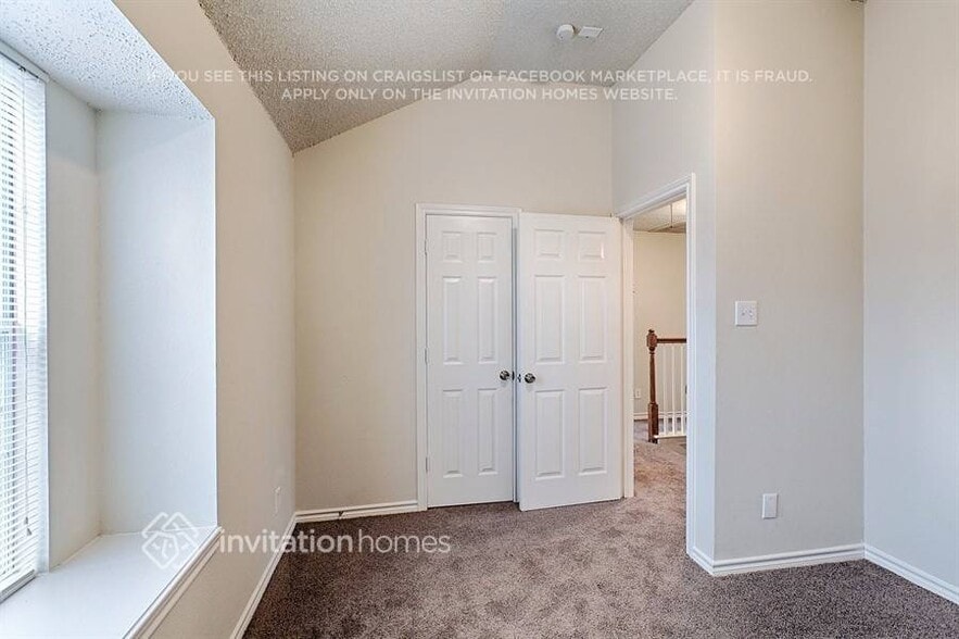 Building Photo - 5507 Bradley Ct