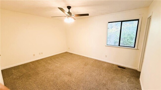 Building Photo - 4031 Sugar Mill Dr