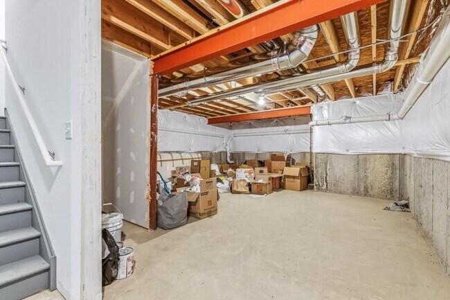 Building Photo - 16117 S Longcommon Ln