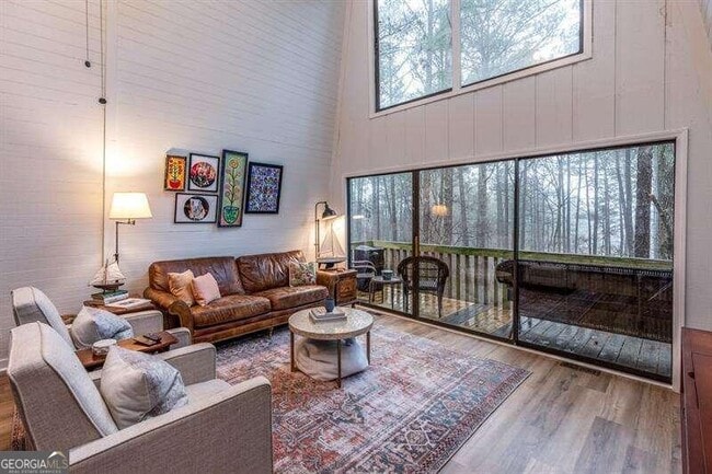 Building Photo - 3200 Rim Cove Dr