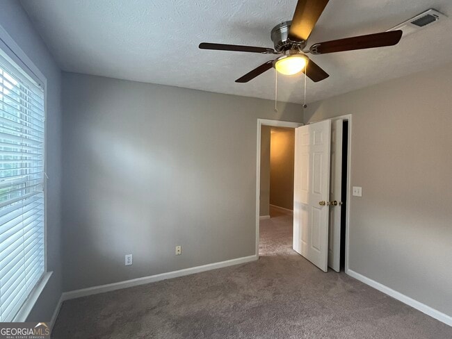 Building Photo - 10055 Lauren Hall Ct