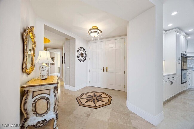 Building Photo - 940 Cape Marco Dr