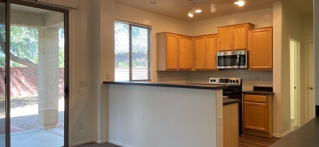 Building Photo - 3873 E Bridgeport Pkwy
