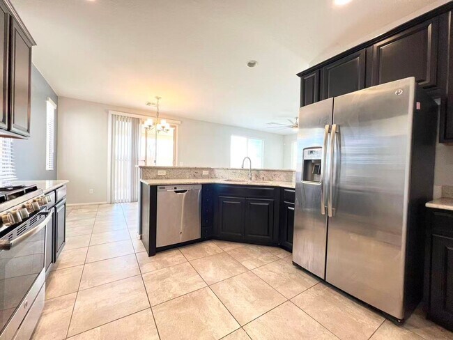 Building Photo - 930 Safe Sapphire Way
