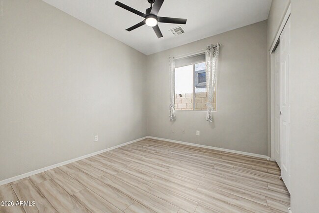 Building Photo - 15207 W Windward Ave