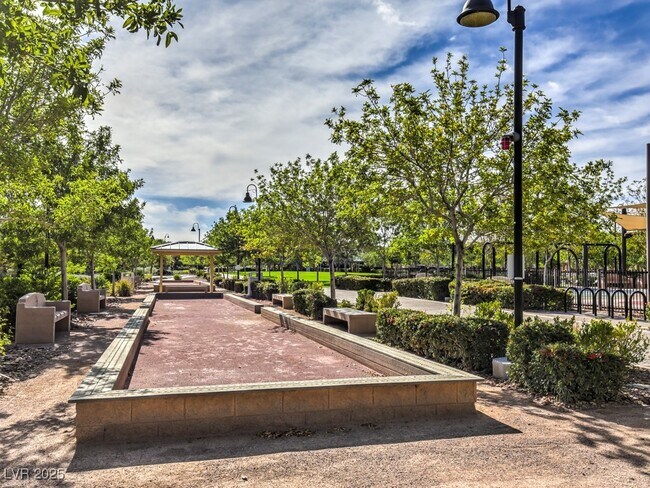Building Photo - 3208 Del Terra Ave